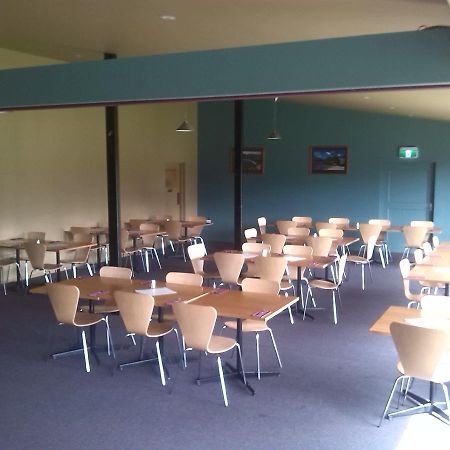 Tandara Motor Inn Триабуна Екстериор снимка